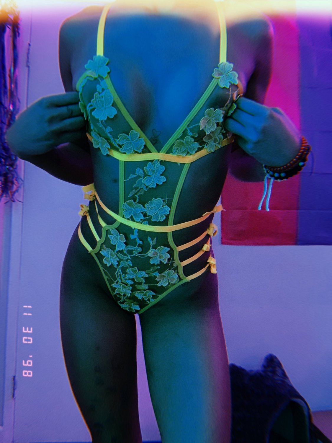 Petite Ebony Betch #xpYN2GGW