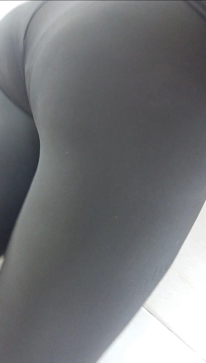 Flagra gostosa de legging #8sHnEfuX